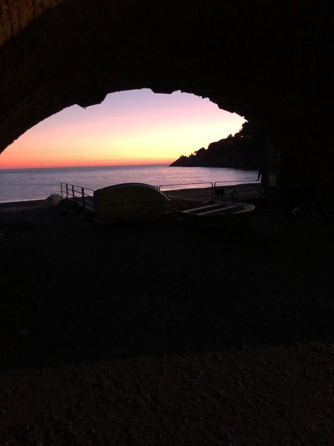 Villa Mimosa Splendida Vista Mare Бонасола Екстериор снимка